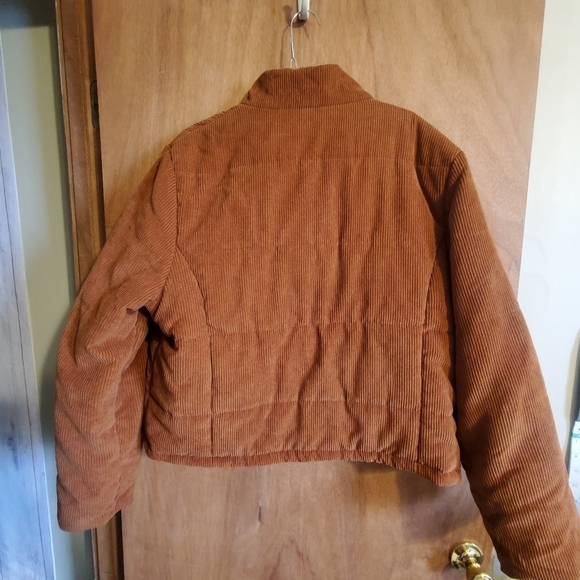 Shein.  Brown zip up puffer corduroy cropped jacket.  Sz large. - Picture 8 of 8